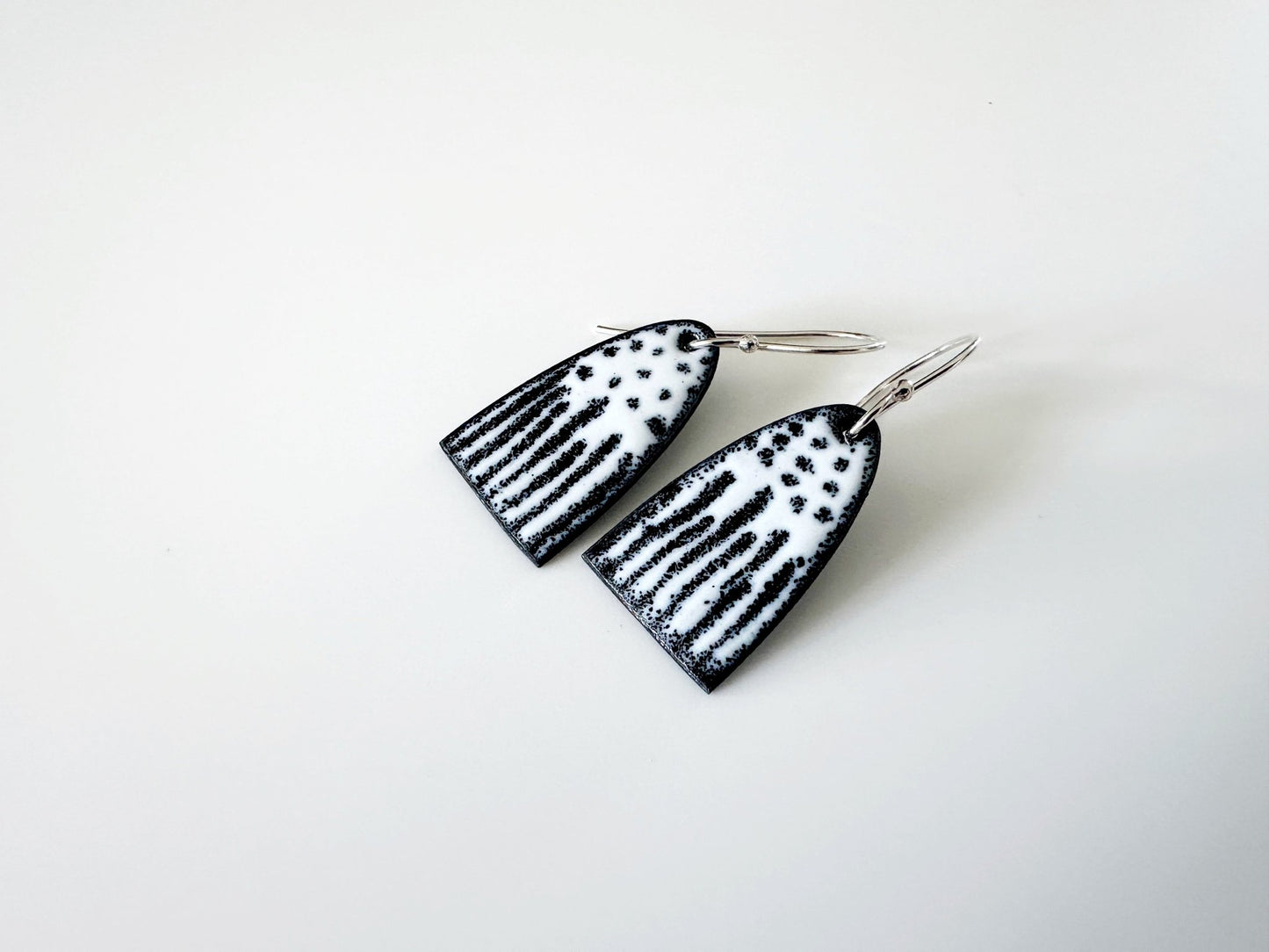 Arch Earrings - MaisyPlum