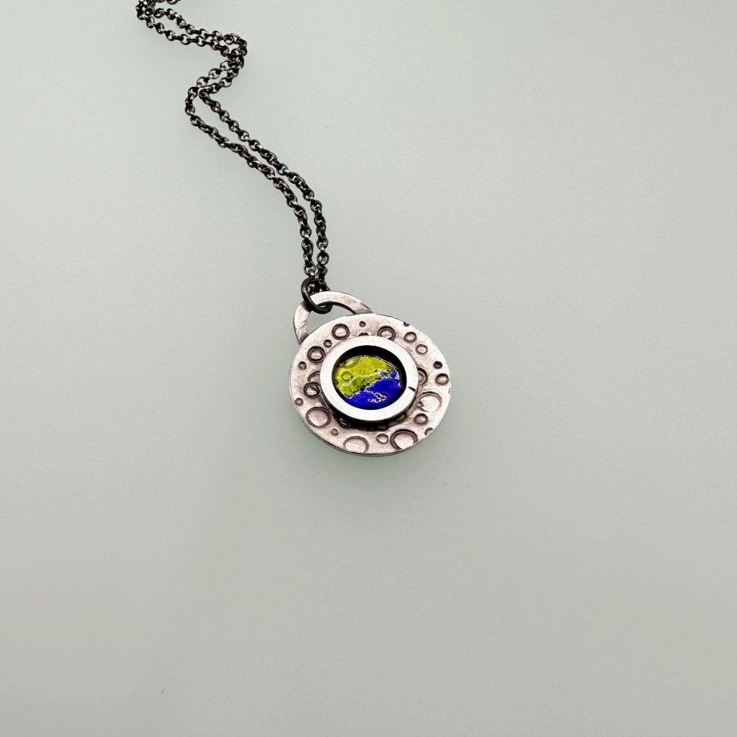 Boho ename lround pendant - MaisyPlum