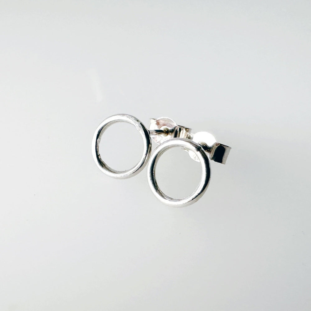 Tiny Sterling Silver Circle Earrings - MaisyPlum